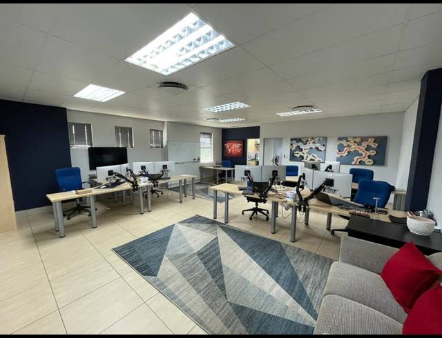 BUSINESS PROPERTY TO RENT IN MIDSTREAM ESTATE